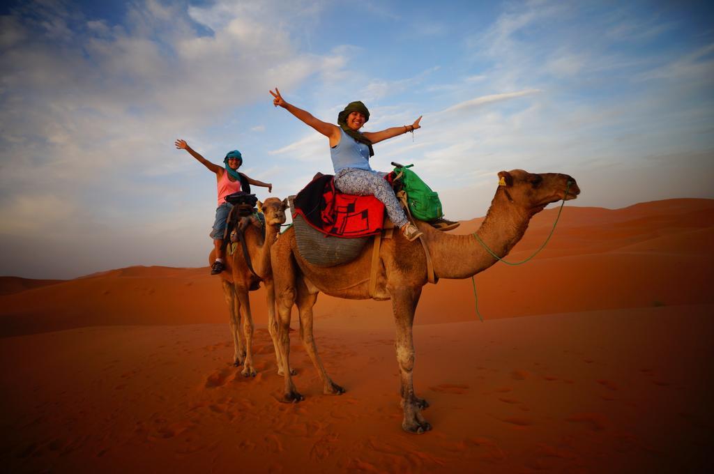 Sahara Camel Tours Camp Hotel Merzouga Room photo